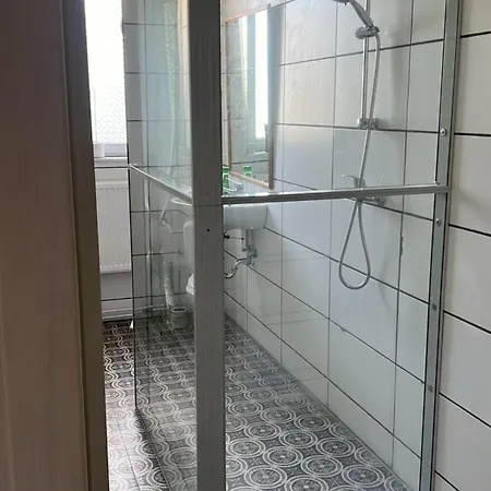 Antike Wohnmoeglichkeit Kurz Und Langfristig 100qm Erdgeschoss Apartment Lauchhammer