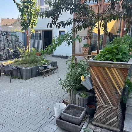 Antike Wohnmoeglichkeit Kurz Und Langfristig 100qm Erdgeschoss Apartment *