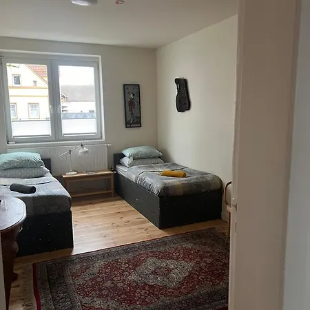 Antike Wohnmoeglichkeit Kurz Und Langfristig 100qm Erdgeschoss