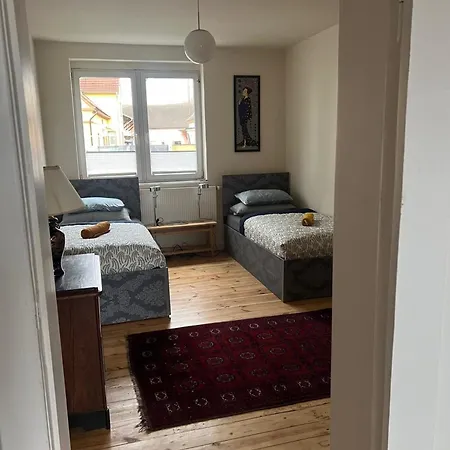 Antike Wohnmoeglichkeit Kurz Und Langfristig 100qm Erdgeschoss Apartment Lauchhammer